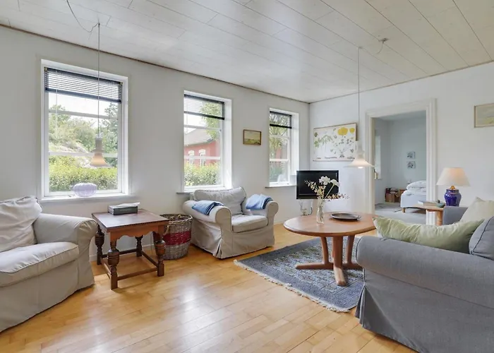 Jonni - 15km From The Sea By Interhome *